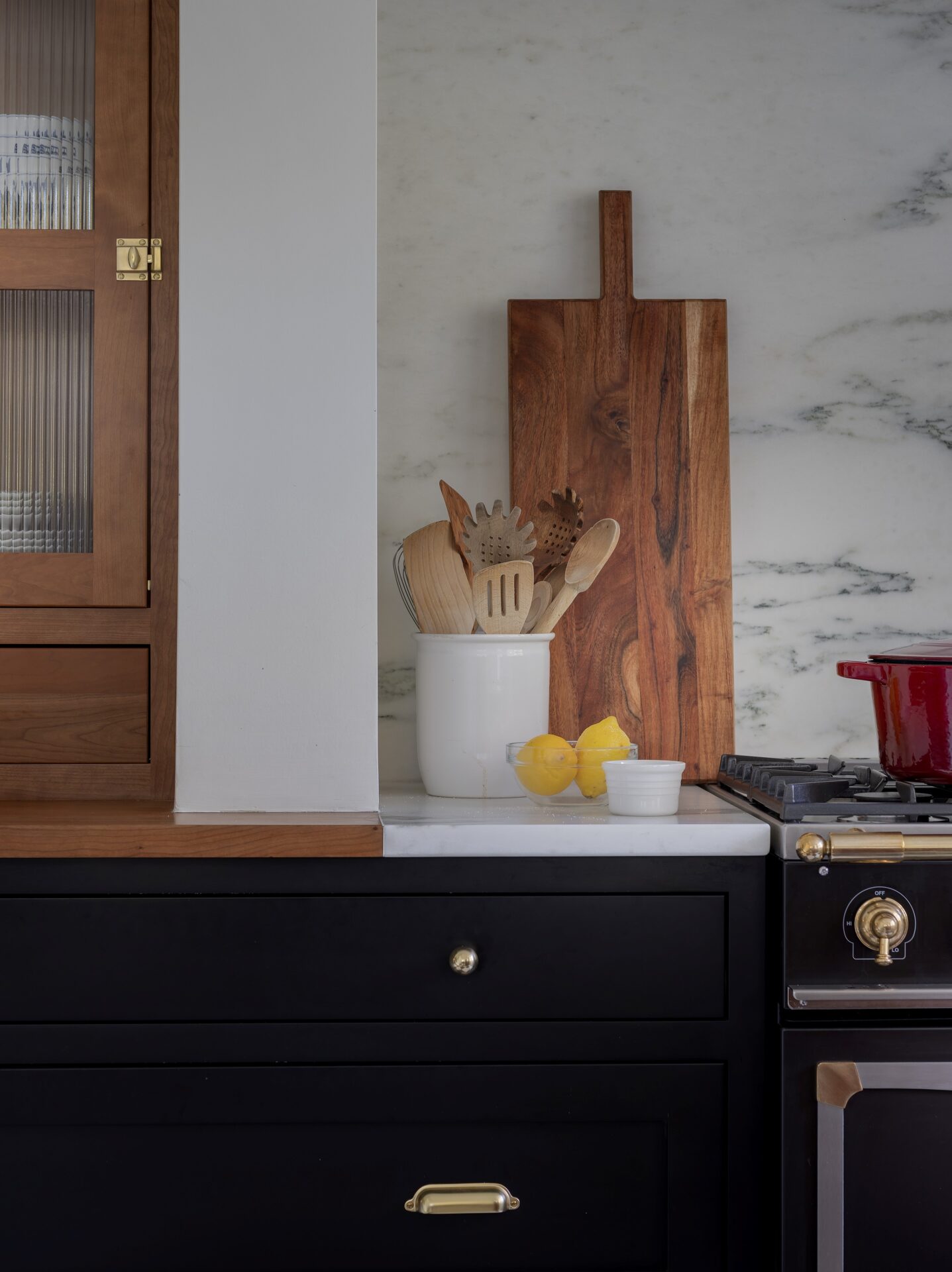 Traditional Tudor Kitchen Elements